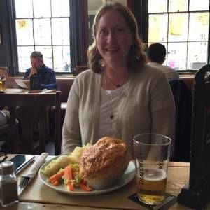 Meet your Posher, Alyssa